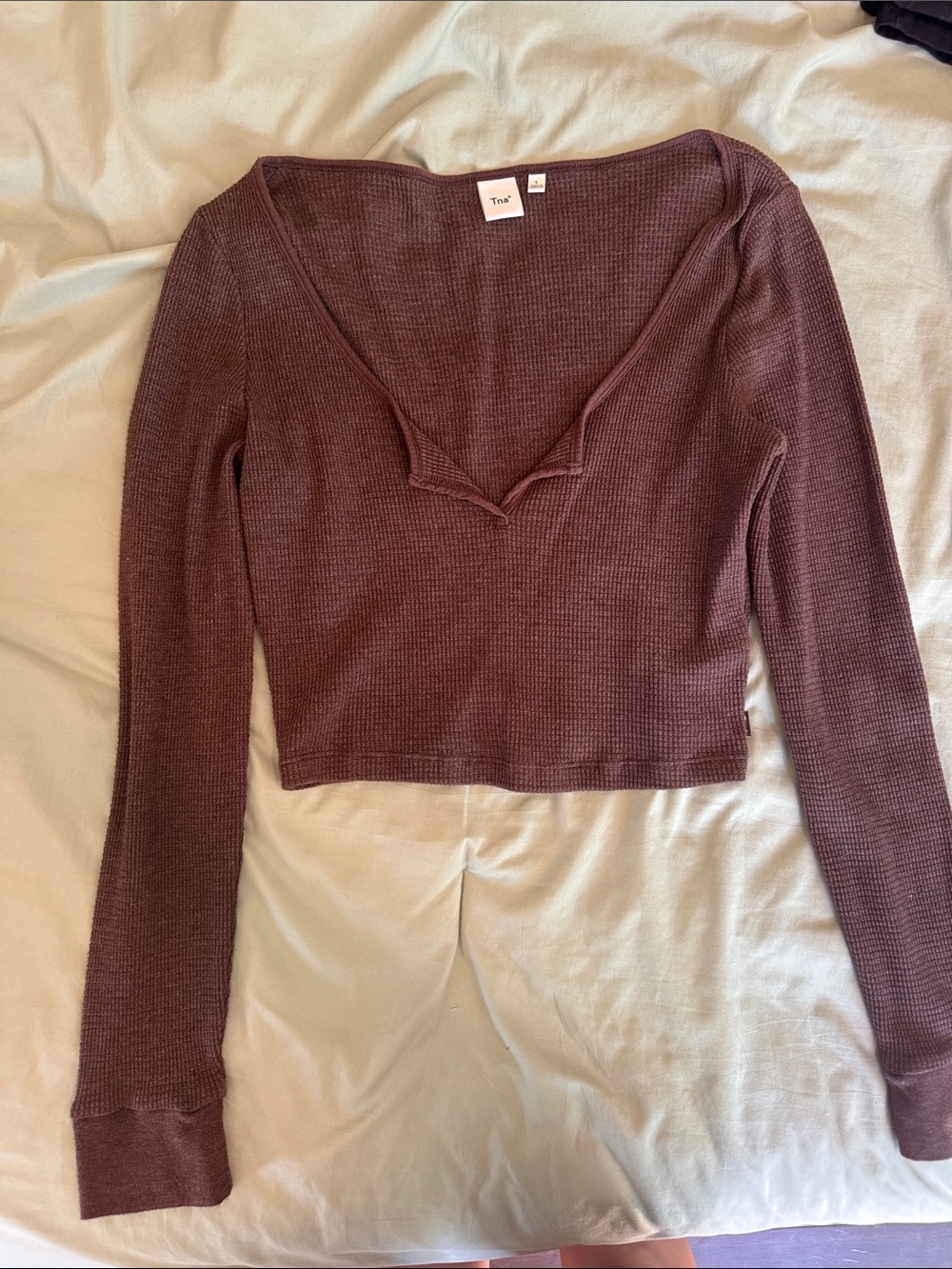 Aritzia Cropped Long Sleeve V-Neck Thermal Top - Maroon Brown